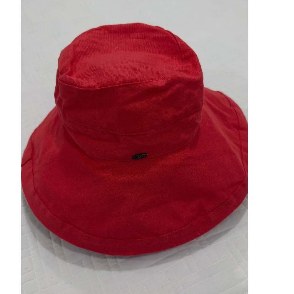 Scala collezione red